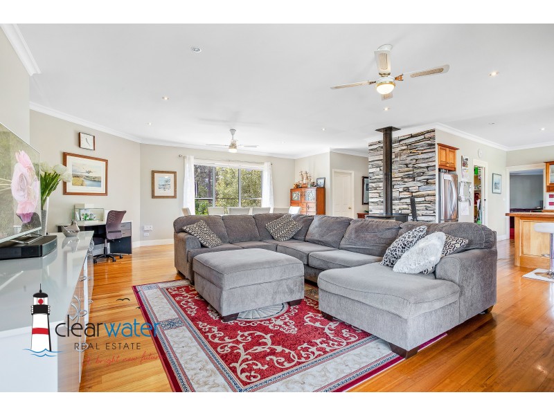 46 Yarragee Rd, Moruya NSW 2537