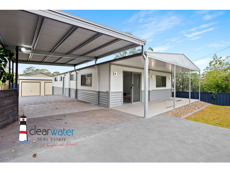 6 Bondi St, Tuross Head NSW 2537