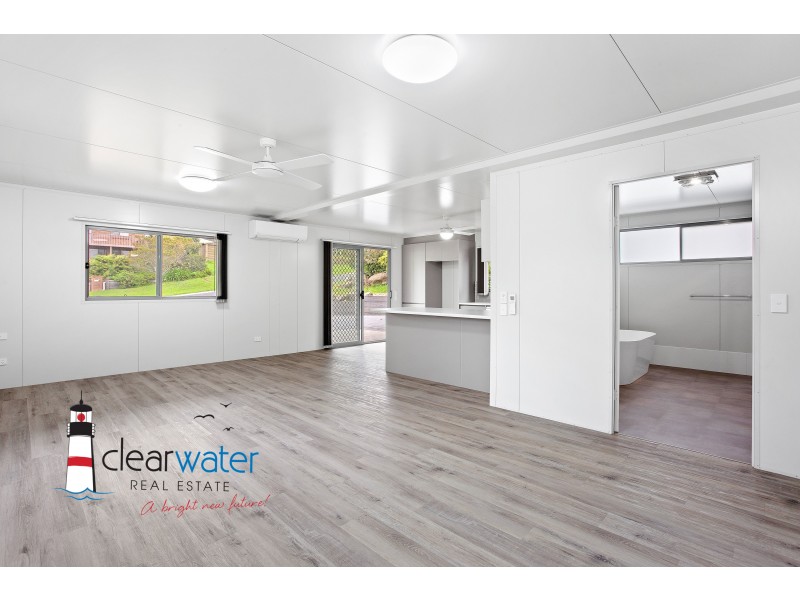 6 Bondi St, Tuross Head NSW 2537