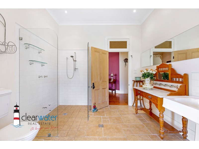 283 Meadows Rd, Mogendoura NSW 2537