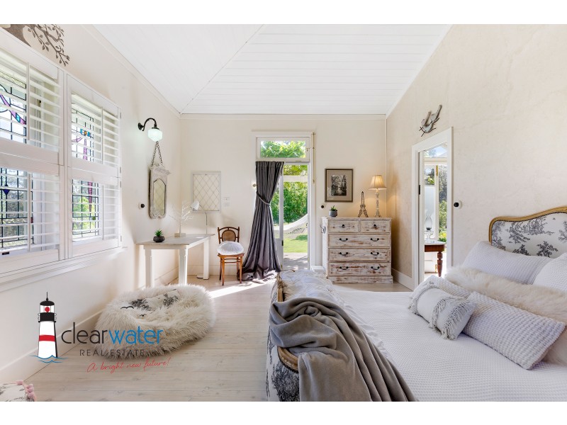 283 Meadows Rd, Mogendoura NSW 2537