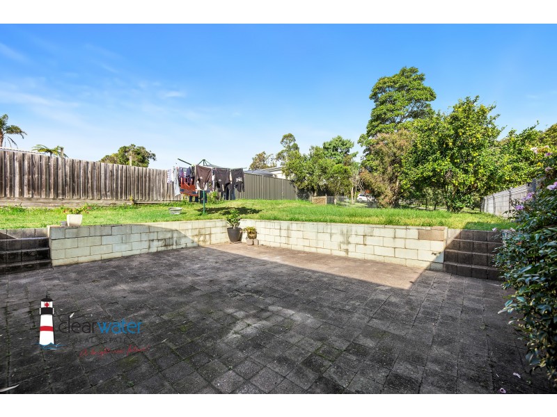 4 Jersey Rd, Moruya NSW 2537