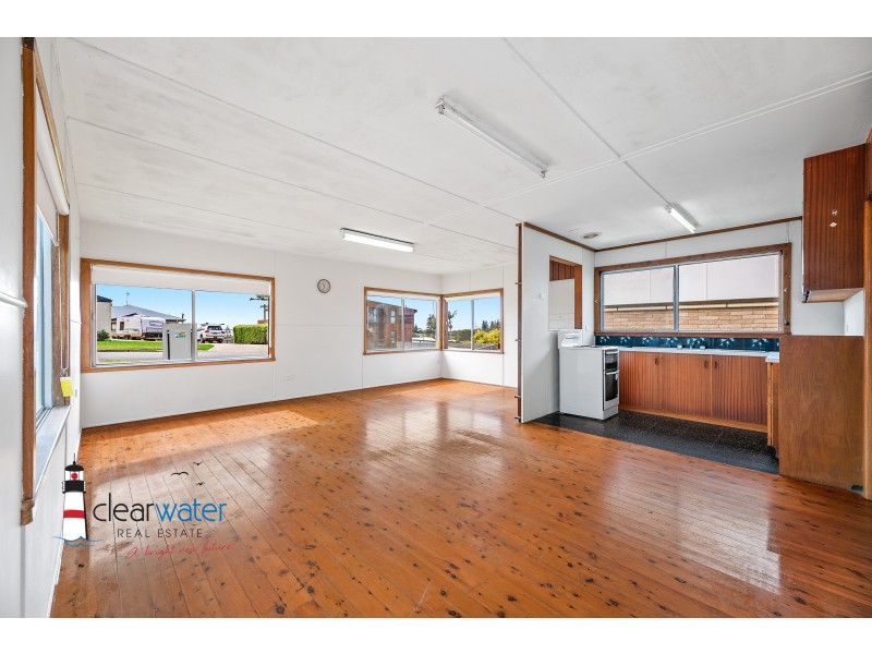 90 Murrah St, Bermagui NSW 2546