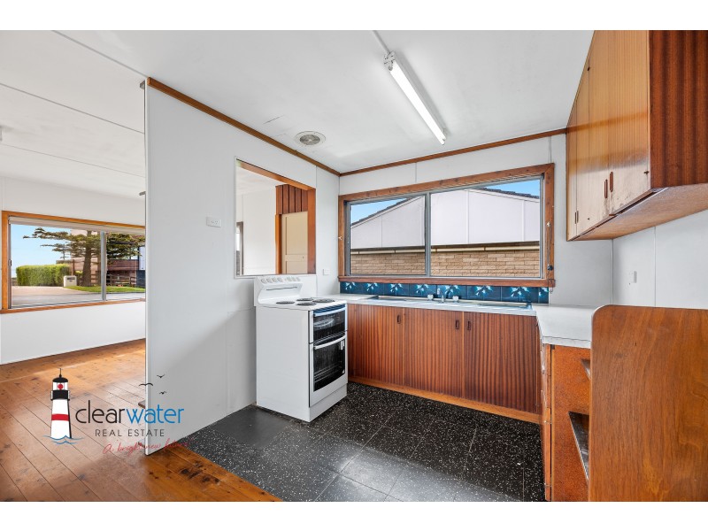 90 Murrah St, Bermagui NSW 2546