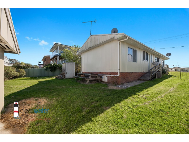 90 Murrah St, Bermagui NSW 2546