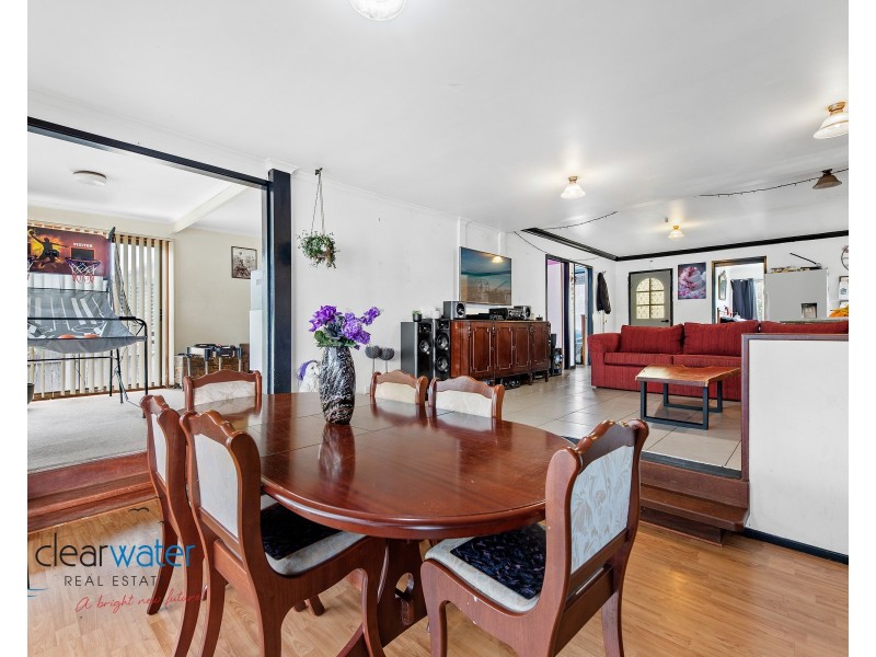 29 Binalong St, Dalmeny NSW 2546