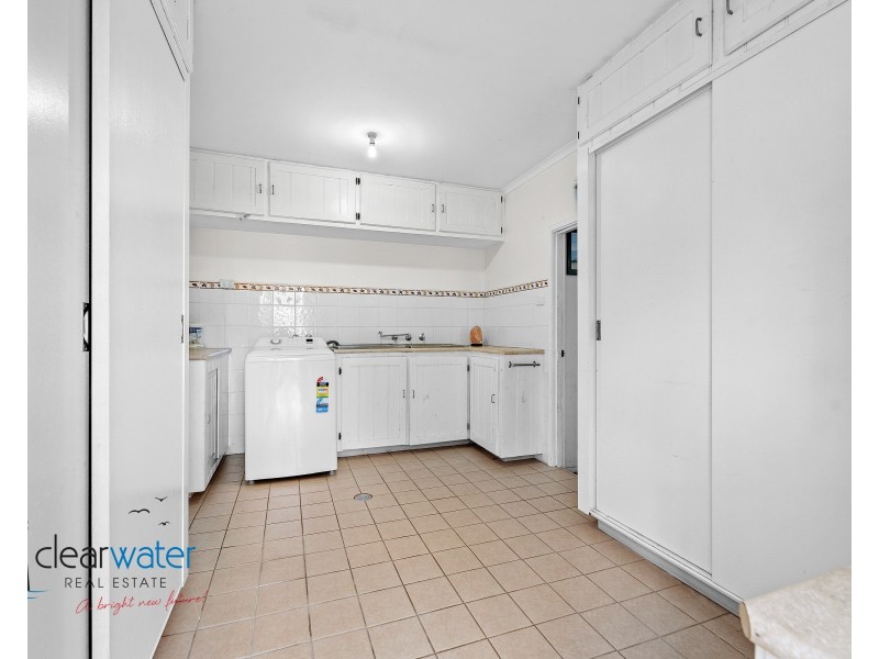 29 Binalong St, Dalmeny NSW 2546