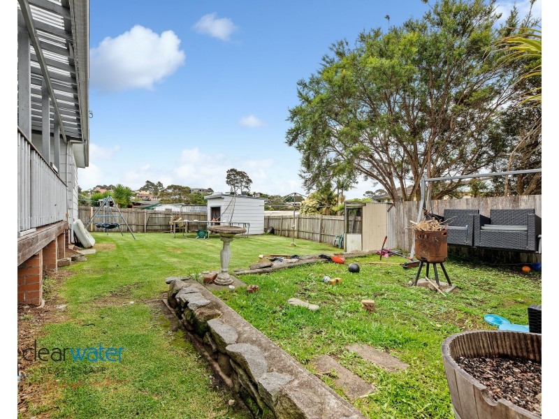 29 Binalong St, Dalmeny NSW 2546