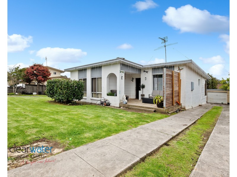 29 Binalong St, Dalmeny NSW 2546