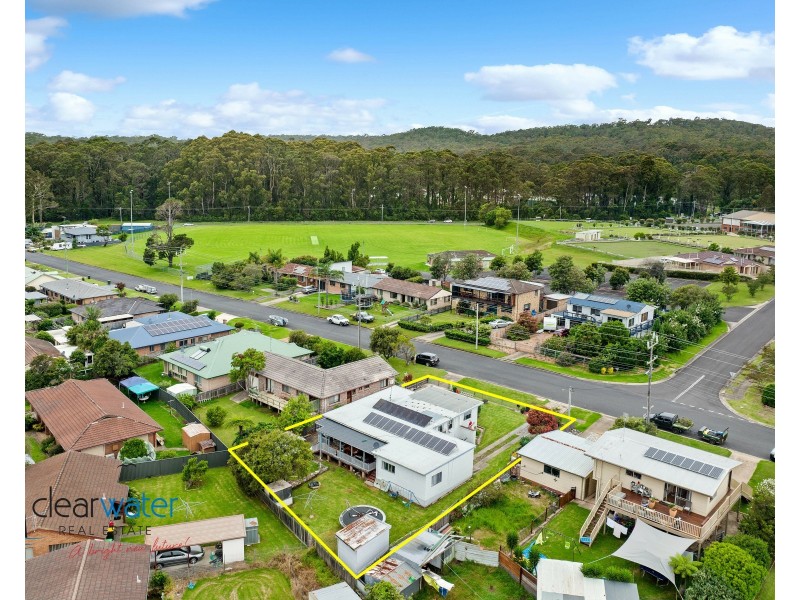 29 Binalong St, Dalmeny NSW 2546