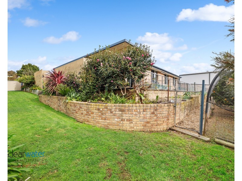 71 Ocean View Dr, Bermagui NSW 2546