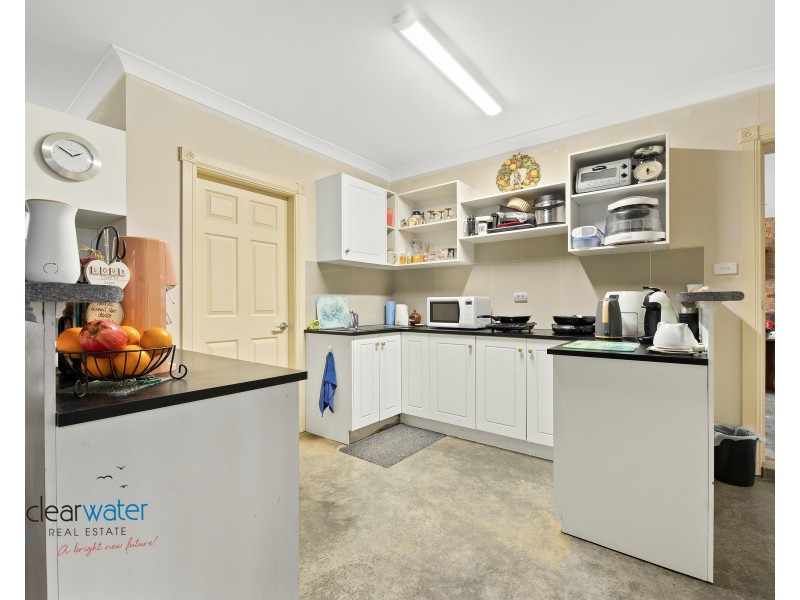 77 Ocean View Dr, Bermagui NSW 2546