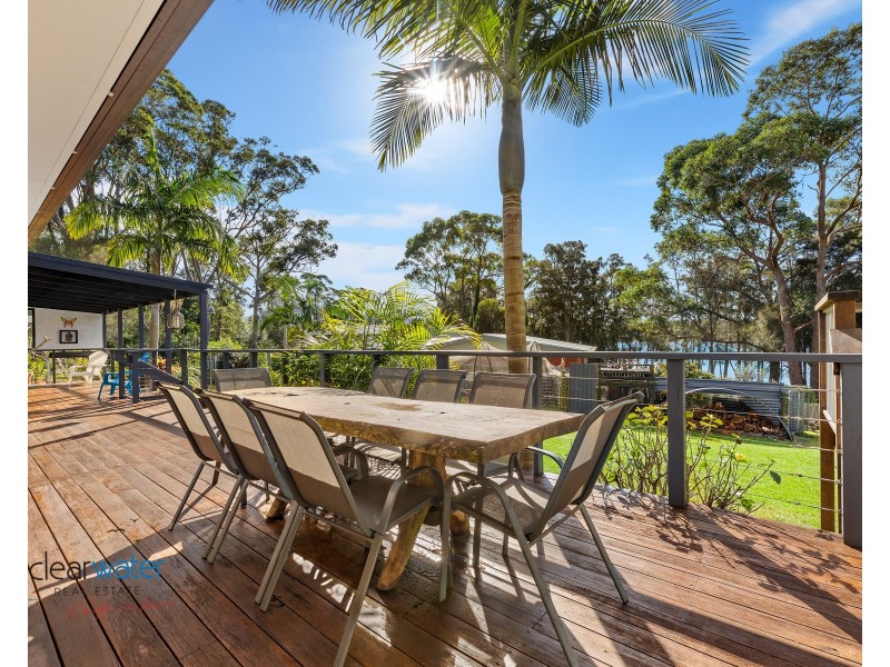 76 Fairhaven Point Way, Wallaga Lake NSW 2546