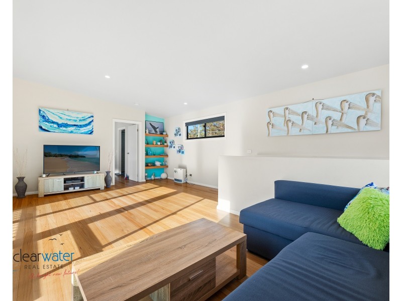 76 Fairhaven Point Way, Wallaga Lake NSW 2546