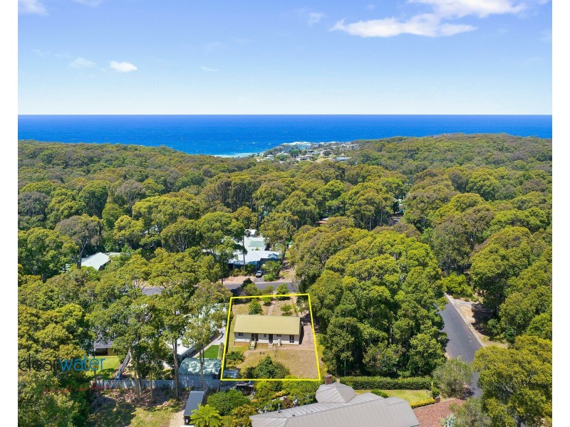 4 Poole Pde, Mystery Bay NSW 2546