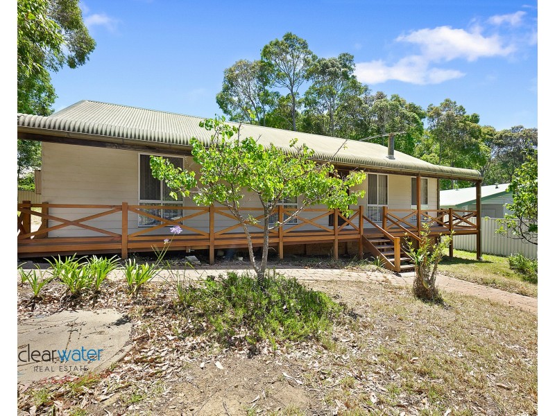 4 Poole Pde, Mystery Bay NSW 2546