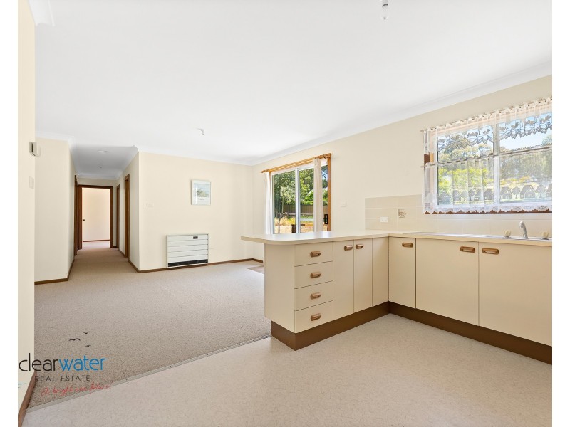4 Poole Pde, Mystery Bay NSW 2546