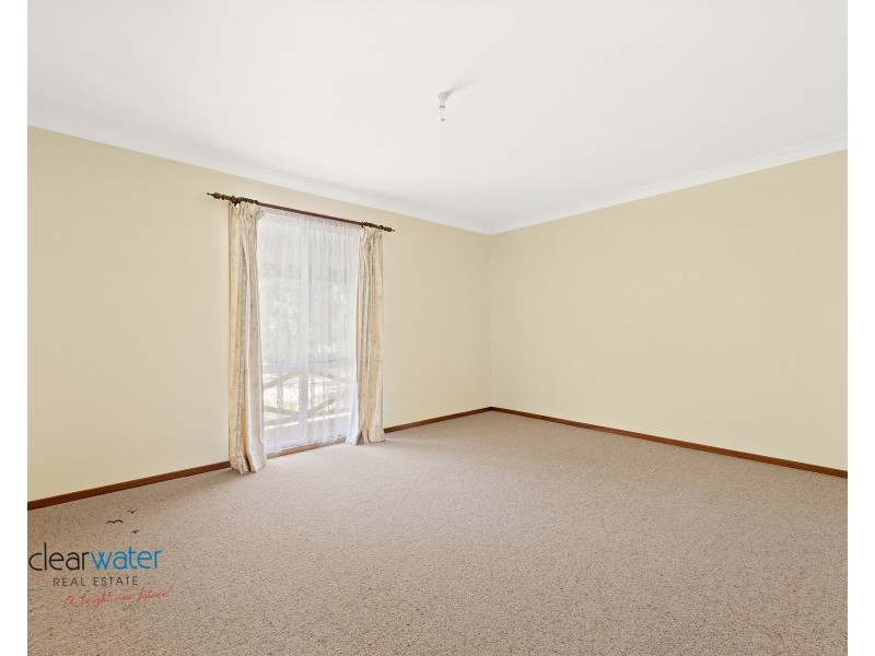 4 Poole Pde, Mystery Bay NSW 2546