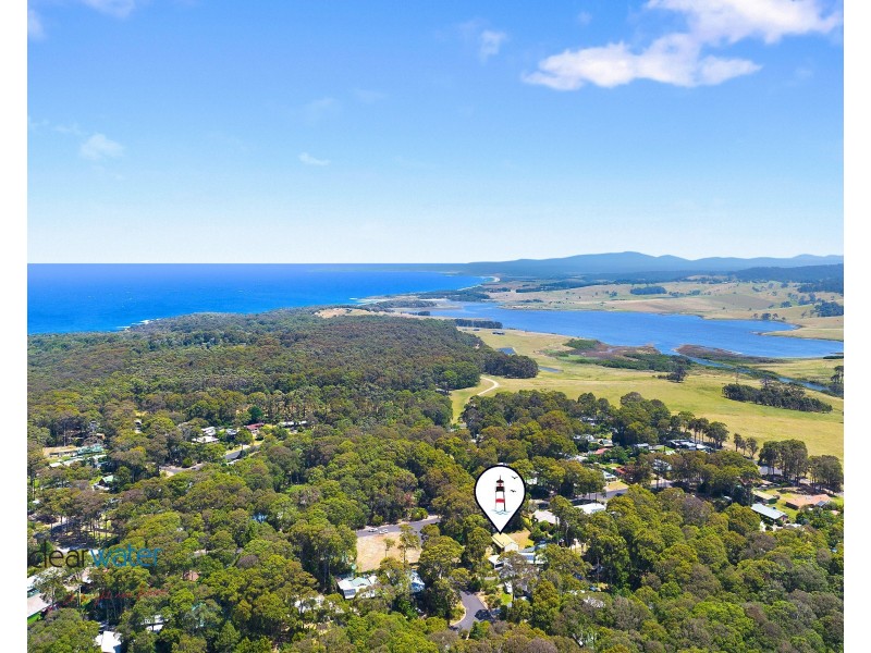 4 Poole Pde, Mystery Bay NSW 2546