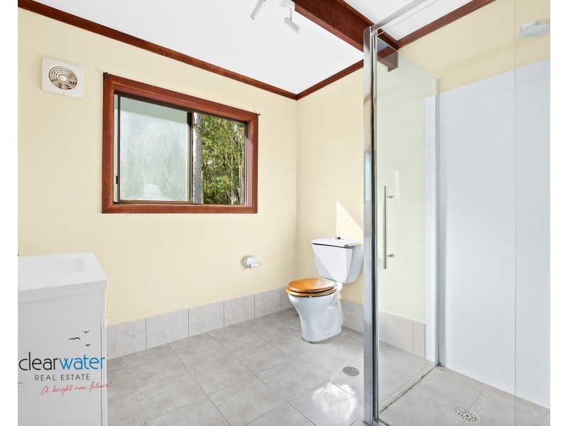 6 Laidley Ave, Bodalla NSW 2545