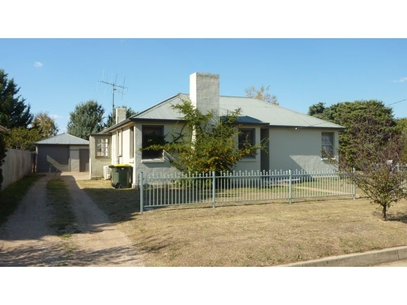 17 Myack Street, Berridale NSW 2628