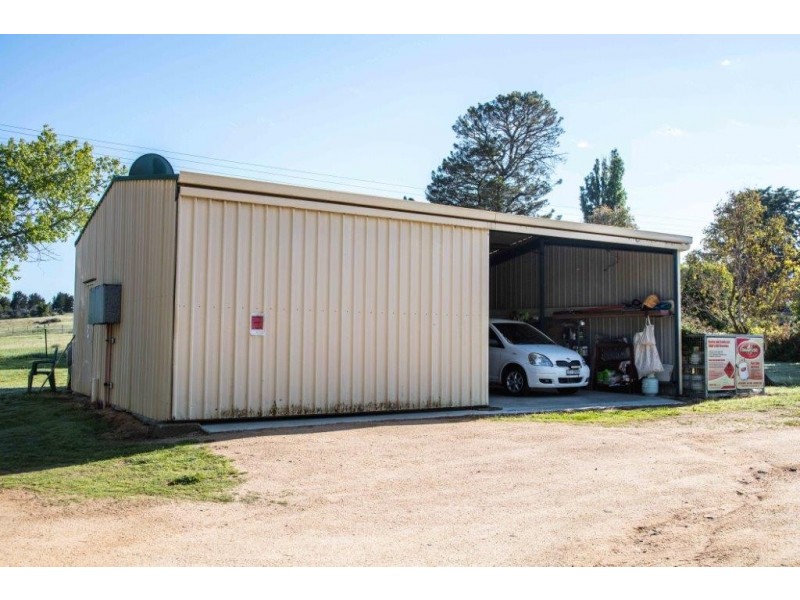 1 Hamilton Street, Dalgety NSW 2628