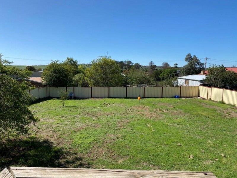 1 Flanagan Street, Berridale NSW 2628