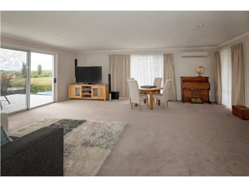 25 Kiparra Drive, Berridale NSW 2628