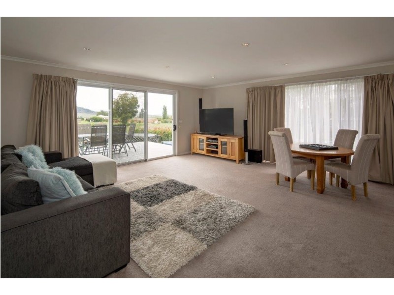 25 Kiparra Drive, Berridale NSW 2628