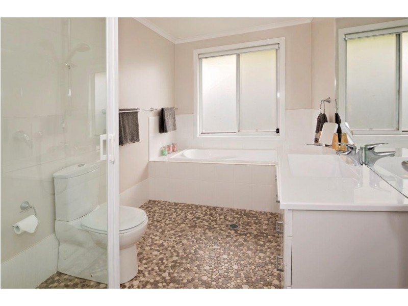 25 Kiparra Drive, Berridale NSW 2628