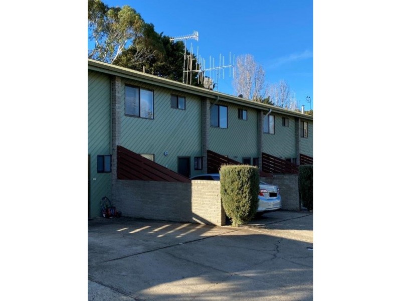 2/5 Gungarlin Street, Berridale NSW 2628