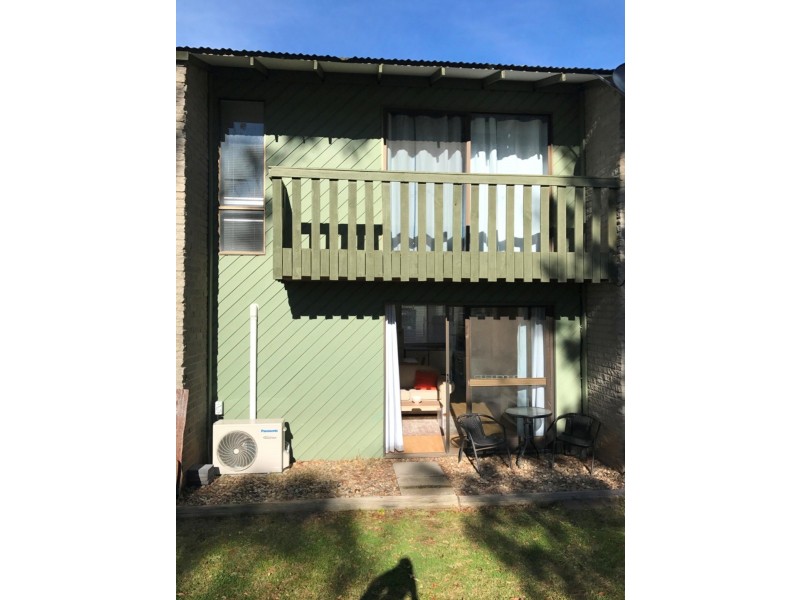 2/5 Gungarlin Street, Berridale NSW 2628