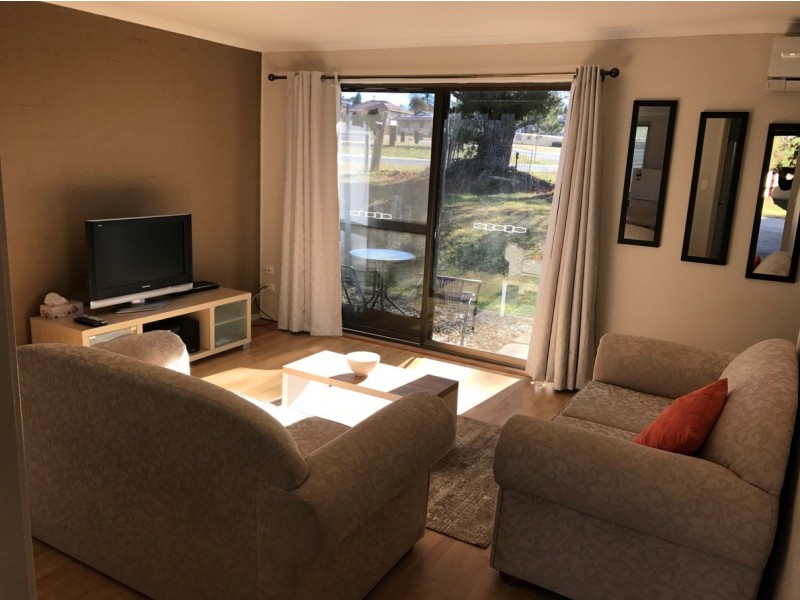 2/5 Gungarlin Street, Berridale NSW 2628