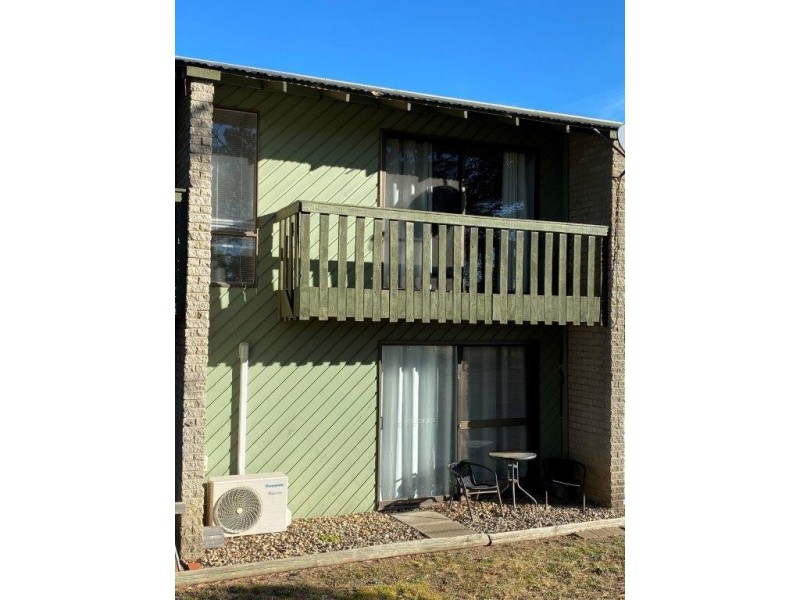 2/5 Gungarlin Street, Berridale NSW 2628