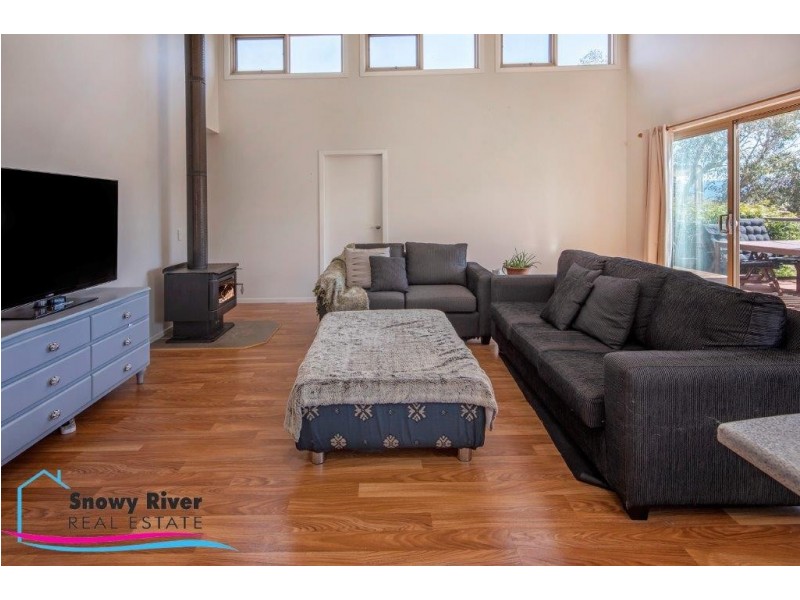 16 Kunama Drive, East Jindabyne NSW 2627