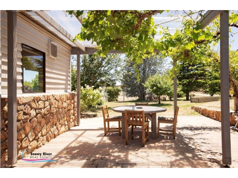 104 Dalgety Road, Berridale NSW 2628