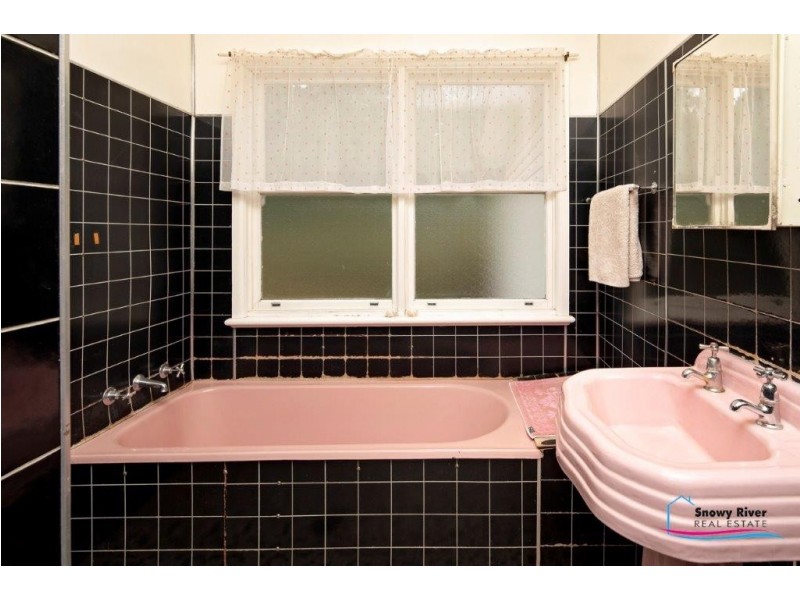 1742 Slacks Creek Road, Cooma NSW 2630