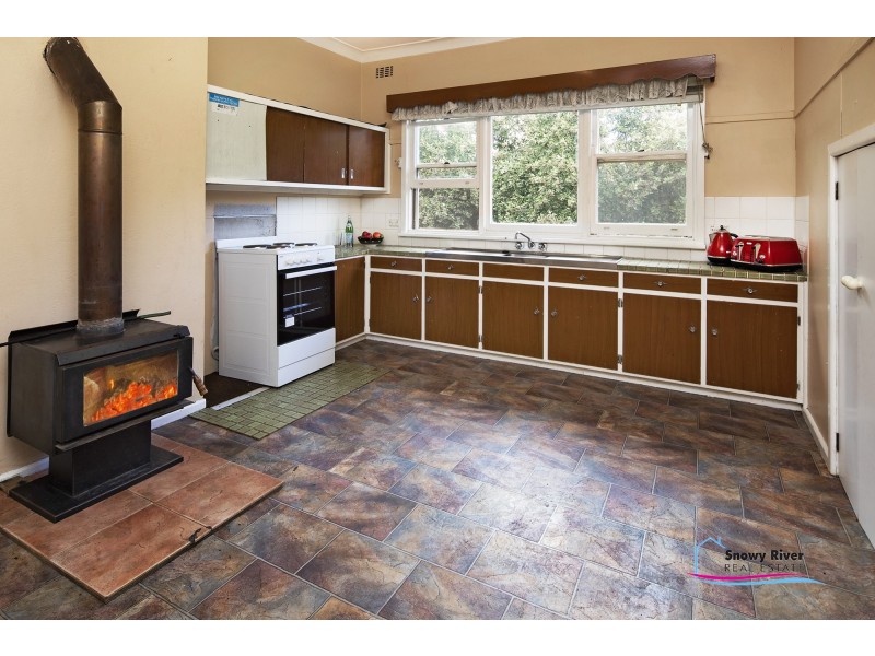 24 Mary Street, Berridale NSW 2628