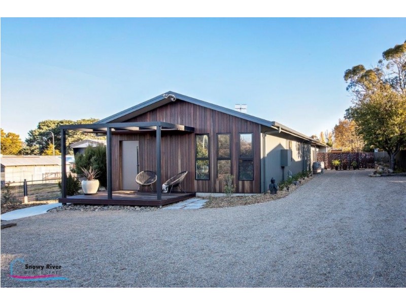 4 Mackay Street, Berridale NSW 2628