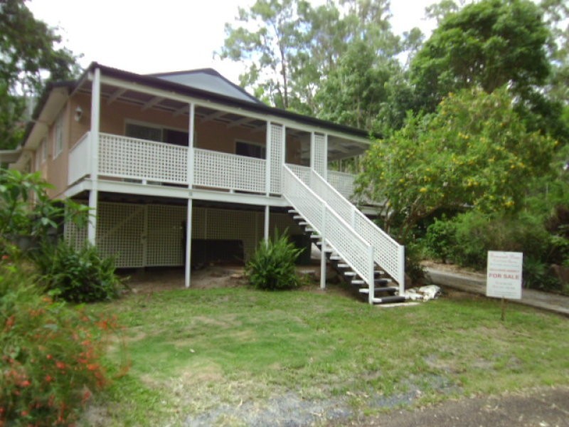 11 Jubliee St, Somerset Dam QLD 4312