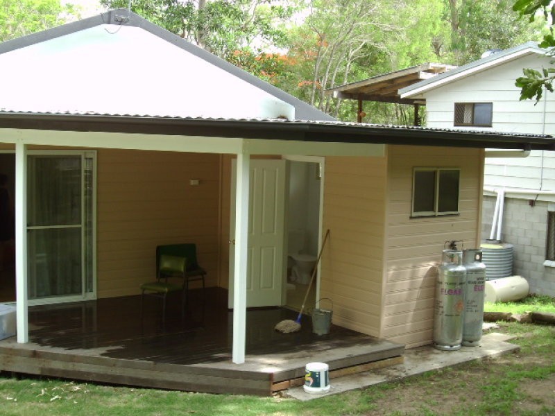 11 Jubliee St, Somerset Dam QLD 4312