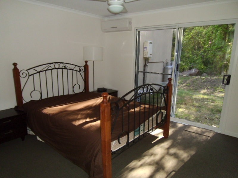 13 First Ave, Somerset Dam QLD 4312