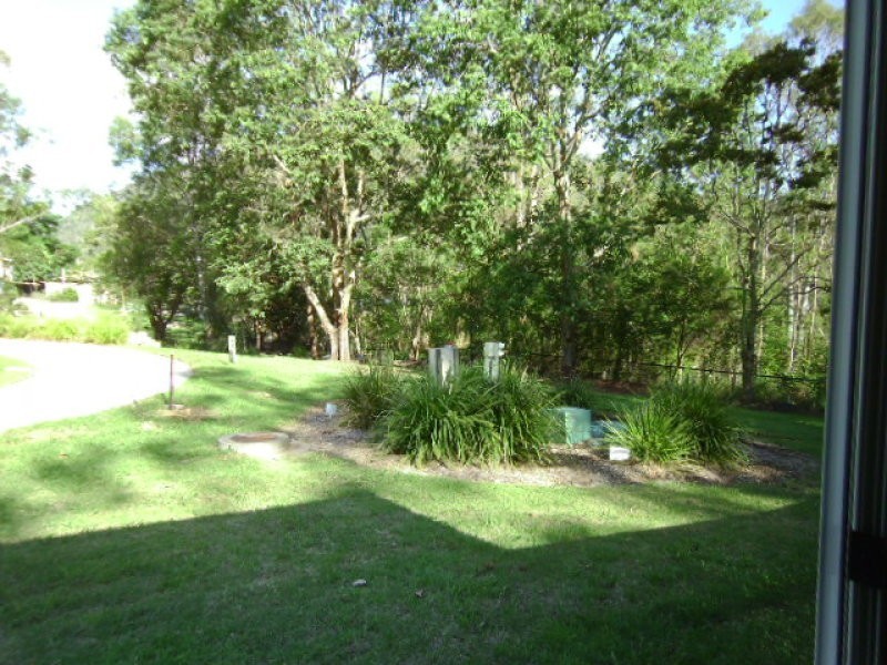 13 First Ave, Somerset Dam QLD 4312