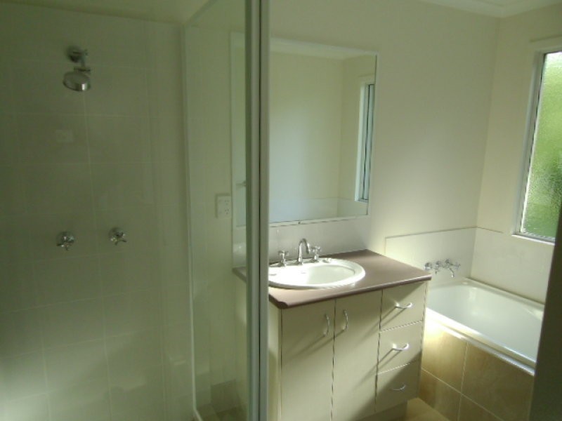 13 First Ave, Somerset Dam QLD 4312