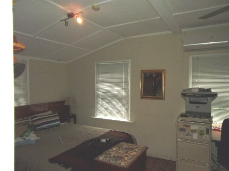 1 Fifth Ave, Somerset Dam QLD 4312