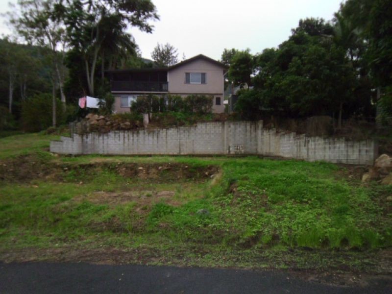 11 First Ave, Somerset Dam QLD 4312