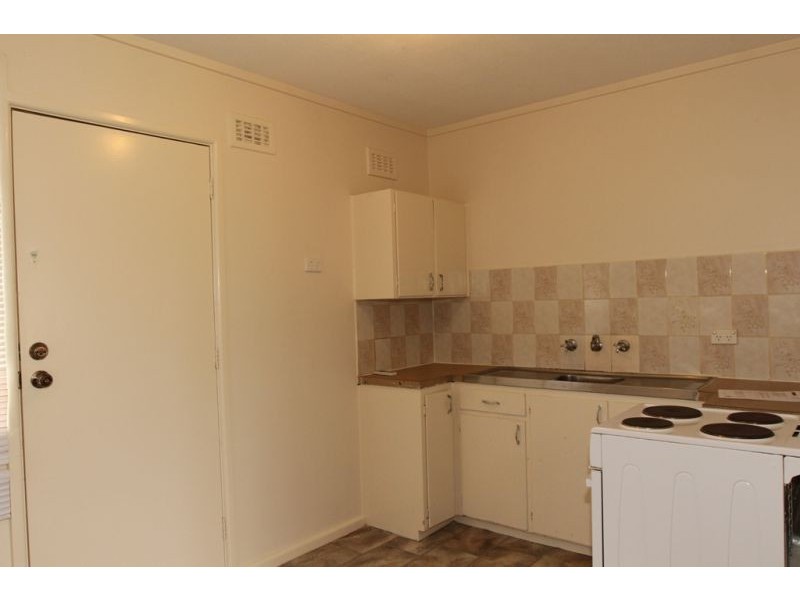 3/74 Tharwa Road, Queanbeyan NSW 2620