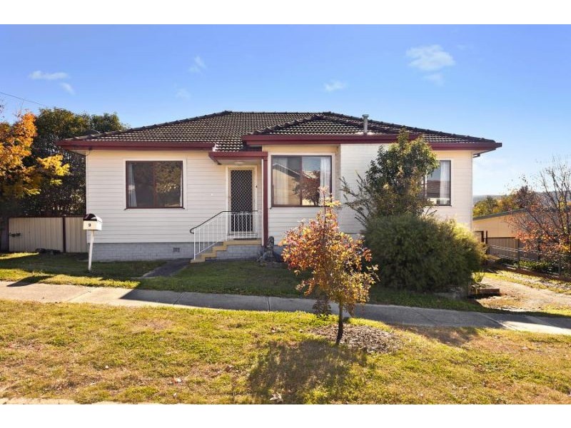 9 Fergus Road, Queanbeyan NSW 2620