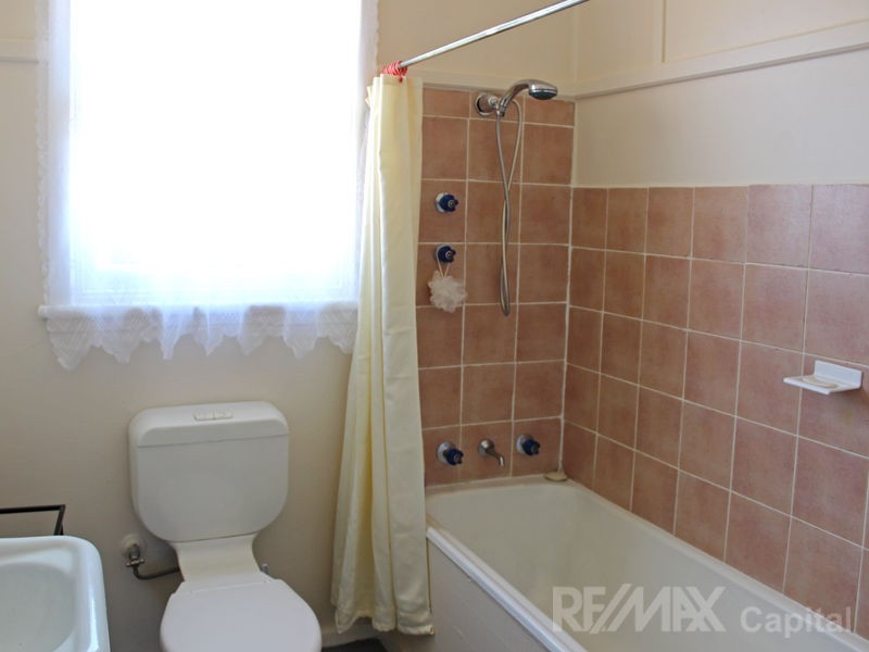 37 McIntosh Street, Queanbeyan NSW 2620