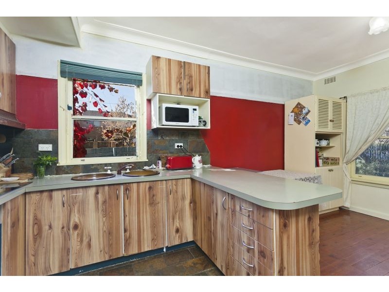 29 Henderson Road, Queanbeyan NSW 2620